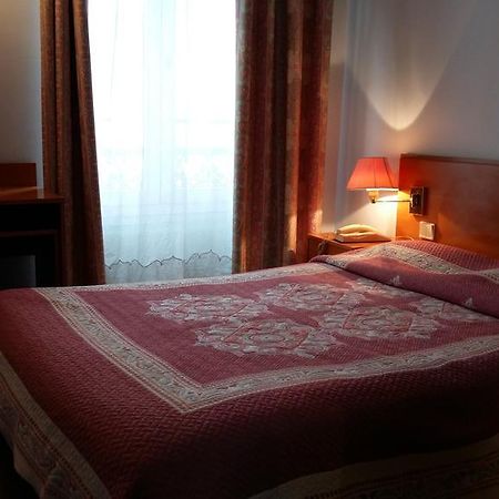 Pax Hotel Paris 18E Zewnętrze zdjęcie