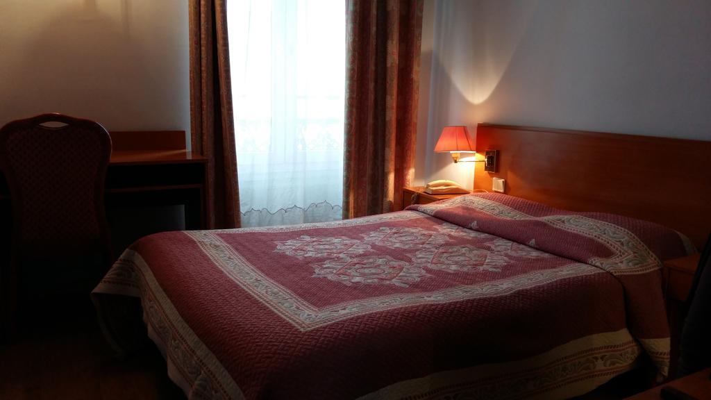 Pax Hotel Paris 18E Zewnętrze zdjęcie