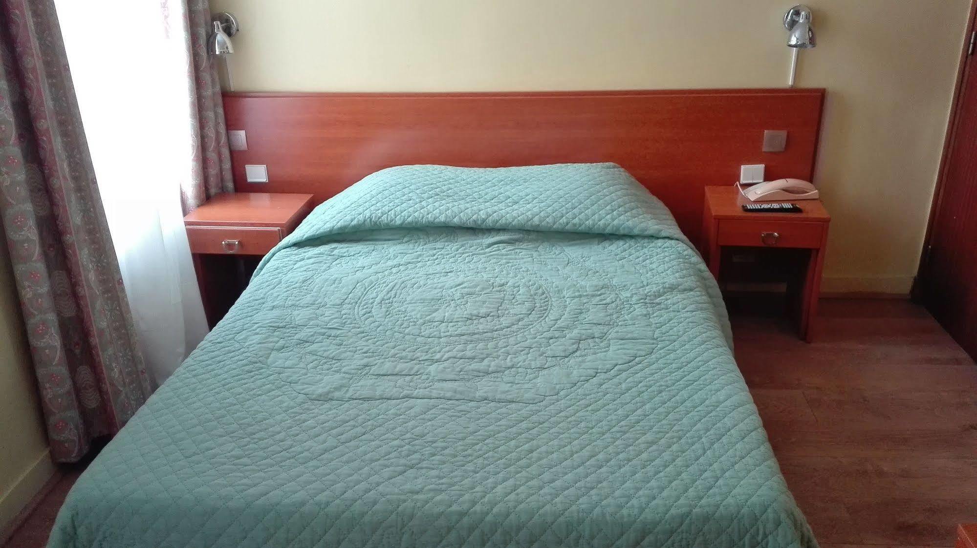 Pax Hotel Paris 18E Zewnętrze zdjęcie